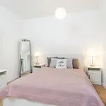Kraushara I Chestnut Apartment